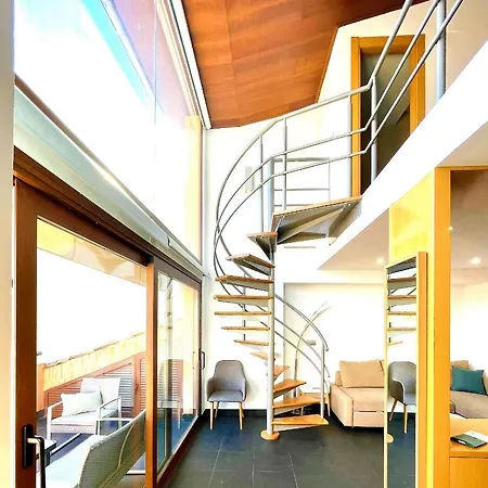 La Perla Reyes Catolicos Living غرناطة